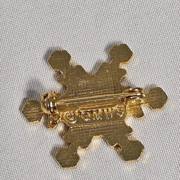 Alta Snowflake Utah Ski Resort Enamel Collectors Pin- Ourdoors Snowbkarding - Picture 2 of 3